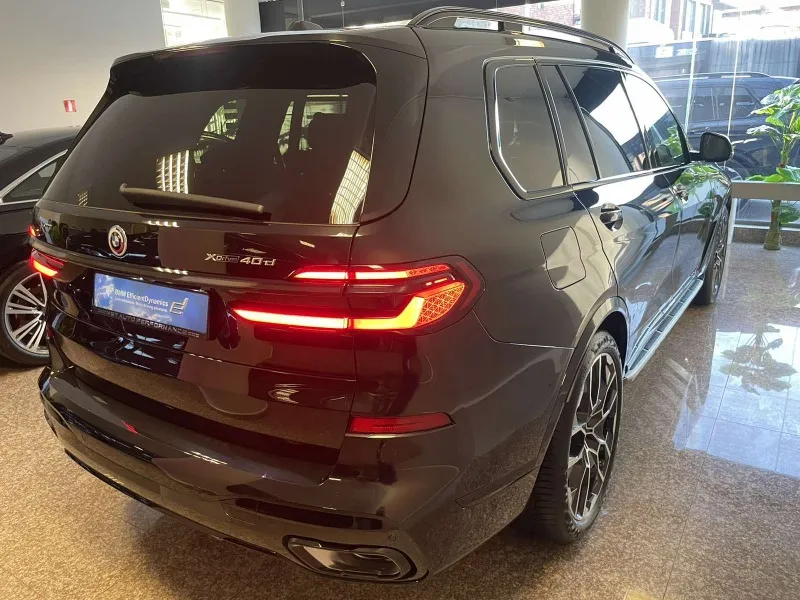 BMW X7 40d xDrive =NEW= MGT Conf. Carbon Гаранция Image 2