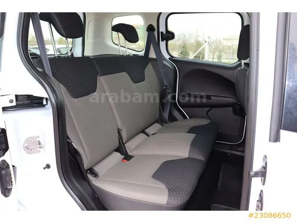 Ford Tourneo Courier 1.5 TDCi Delux Image 7