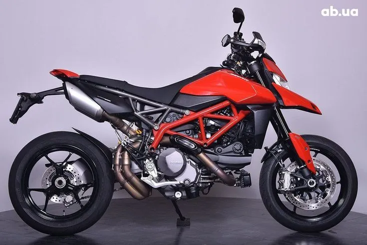 Ducati Hypermotard Image 4